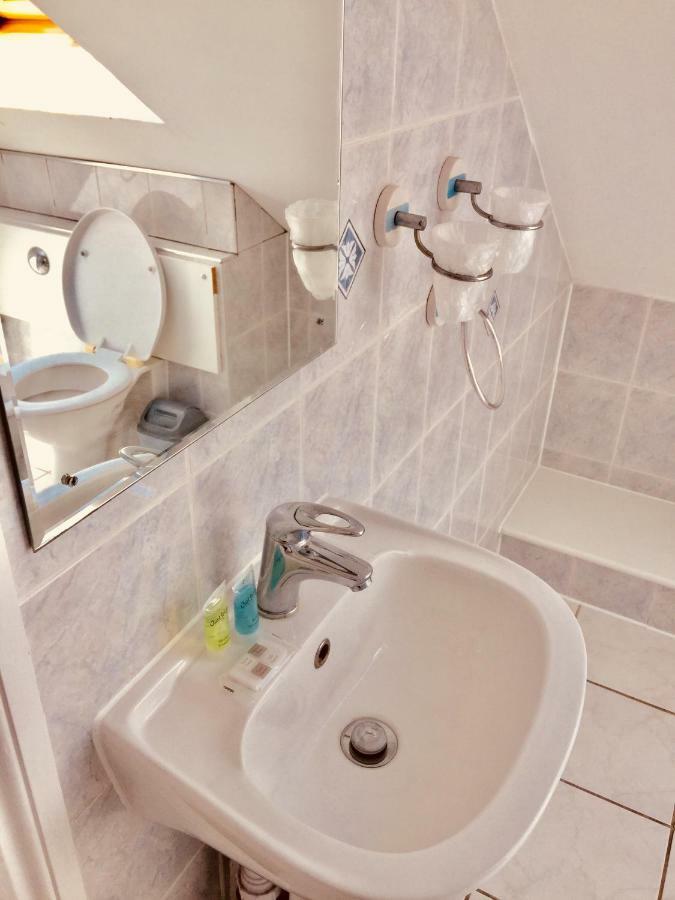 Trevelyan Hotel Ilford Ngoại thất bức ảnh