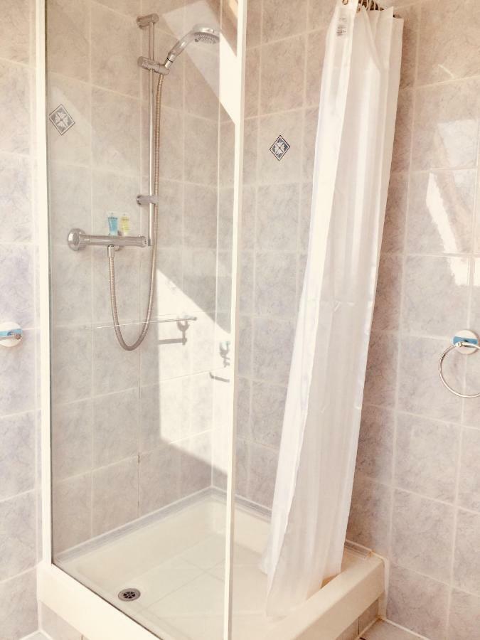 Trevelyan Hotel Ilford Ngoại thất bức ảnh